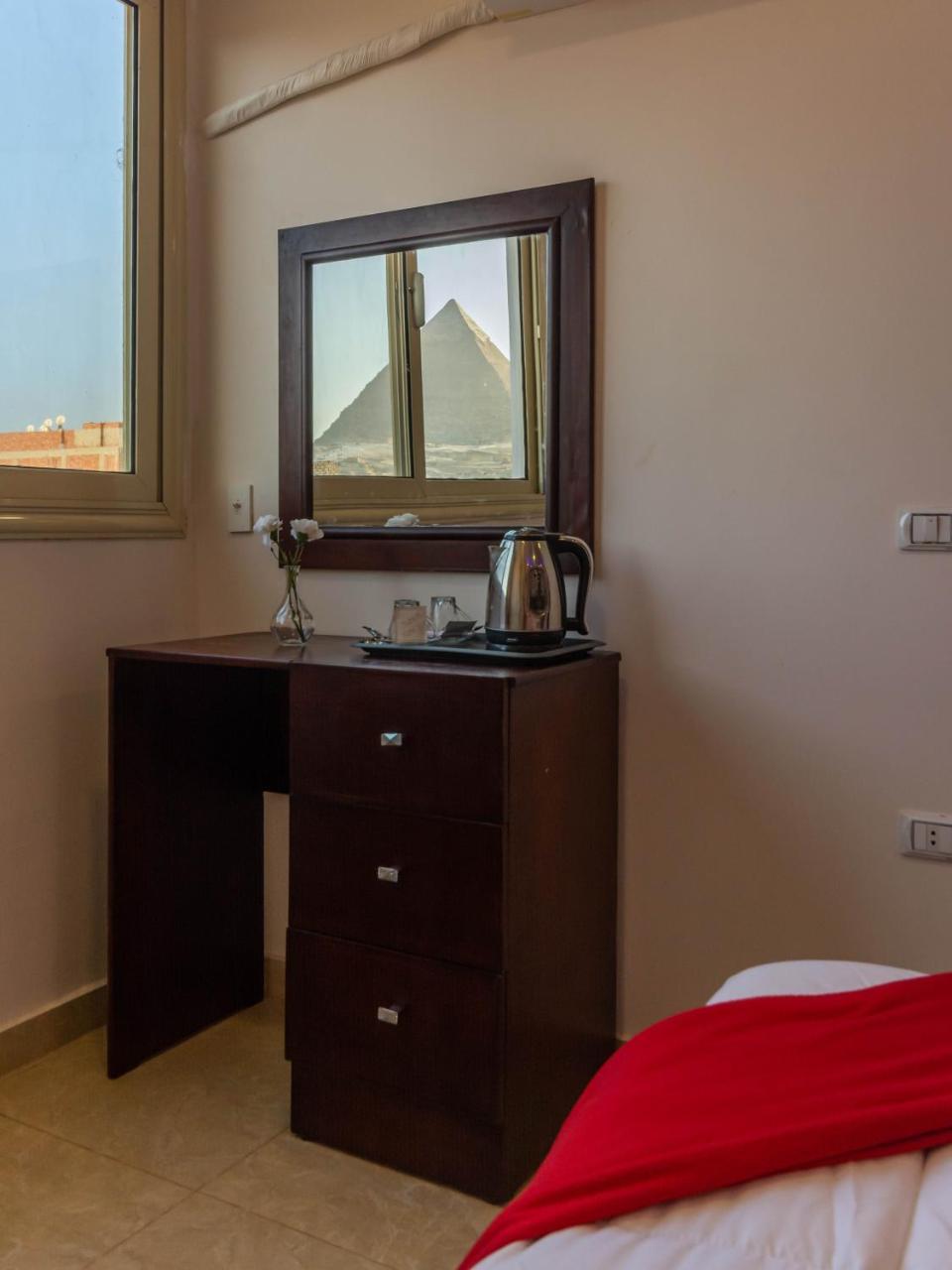 Amon Holiday Pyramids Inn Kafret el-Gabal Kültér fotó
