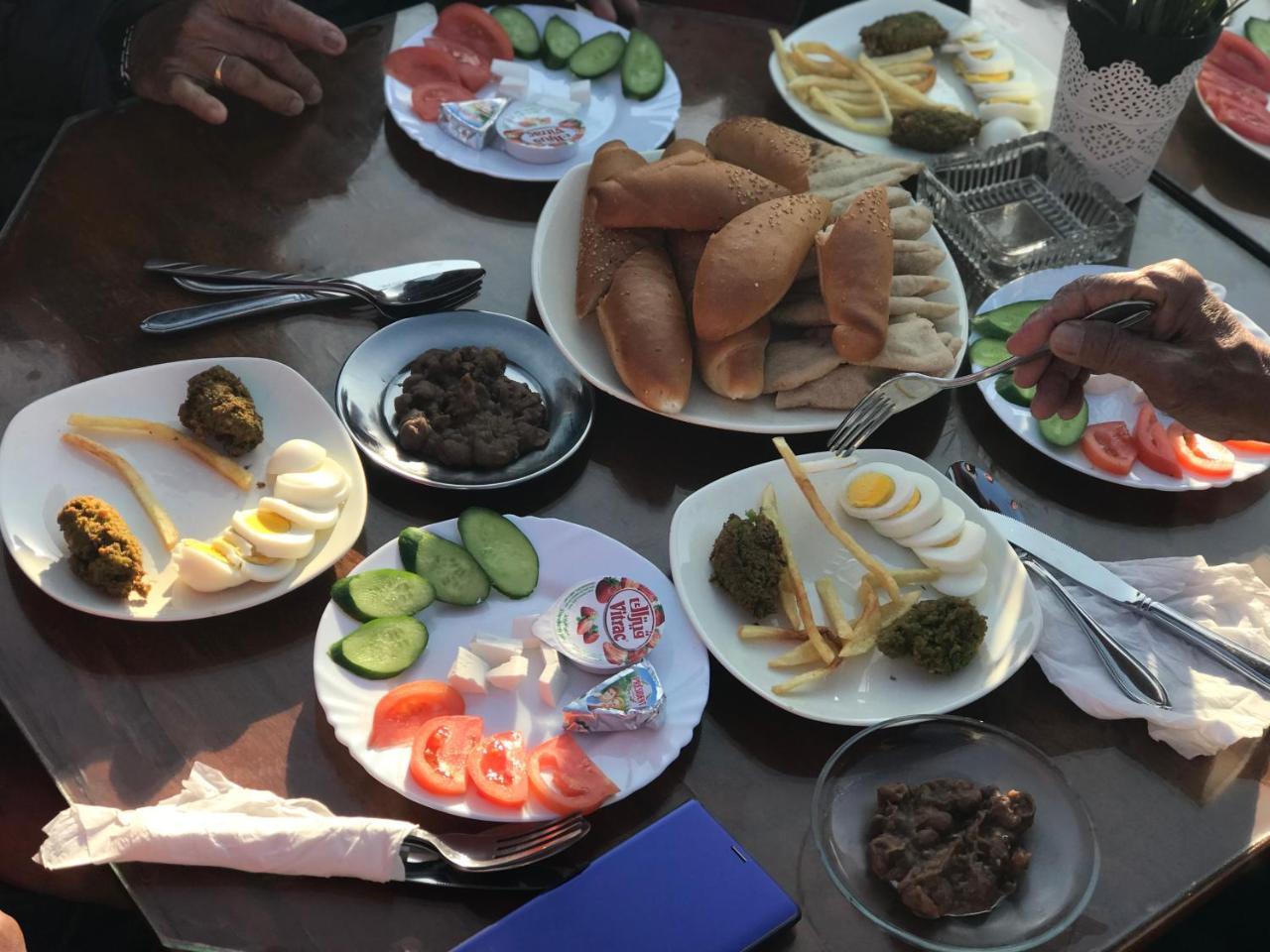 Amon Holiday Pyramids Inn Kafret el-Gabal Kültér fotó